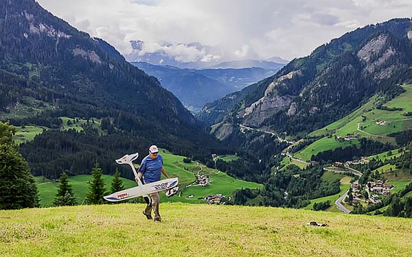 Modellflugplatz, Modellflugzeugfliegen - Hoamalm, Großarl, Österreich