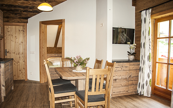 Moderne Appartementküche - Hoamalm, Großarl, Österreich